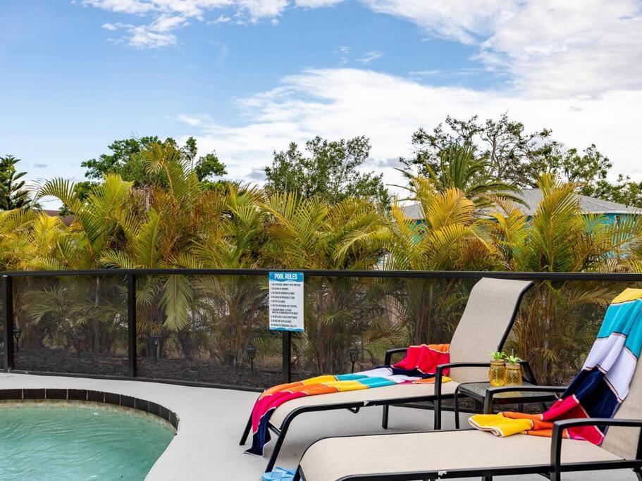 Englewood, Manasota Keys - 2 Bedroom Luxury Villa, Pool, Game Room, 6 Min To Beaches Next To Canal Exterior photo